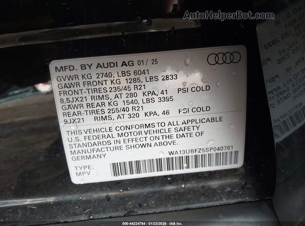 WA13UBFZ5SP040761 2025 AUDI Q4 Black 