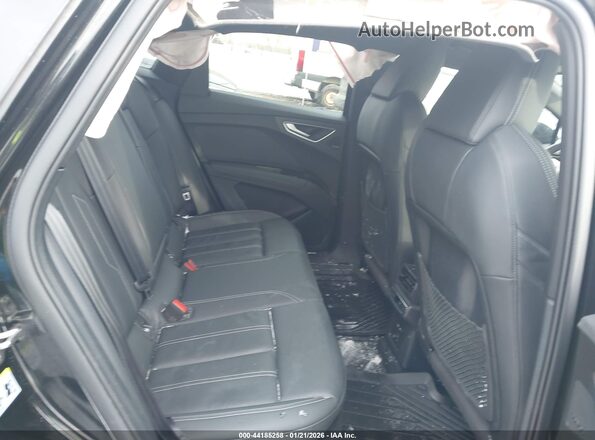 WA14UBFZ3RP074793 2024 AUDI Q4 Black VIN კოდის სტიკერის ხედი