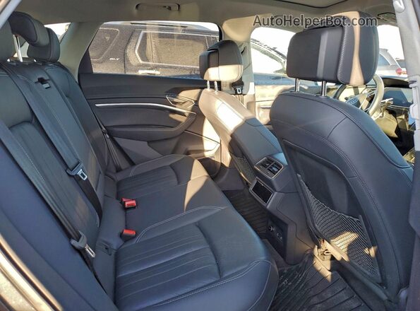 WA15AAGE1RB060892 2024 AUDI Q8 Угольный 