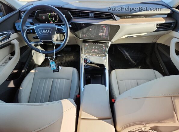 WA15AAGE3RB058576 2024 AUDI Q8 Black 