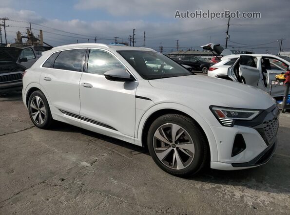 WA15AAGE4RB029068 2024 AUDI Q8 White Przód prawy