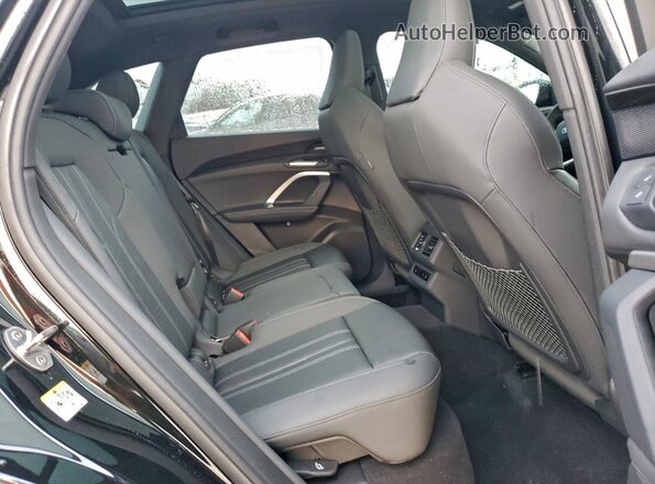 WA15AAGUXS2066008 2025 AUDI Q5 Charcoal Vista interior trasera