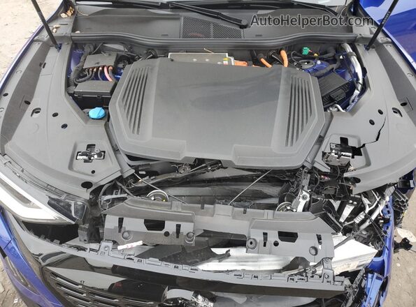 WA16CBGE0RB060922 2024 AUDI SQ8 Blue Widok komory silnika