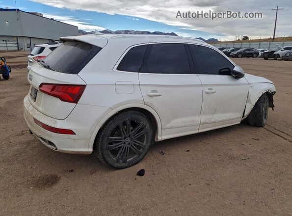WA1A4AFY7J2025344 2018 AUDI SQ5 White 