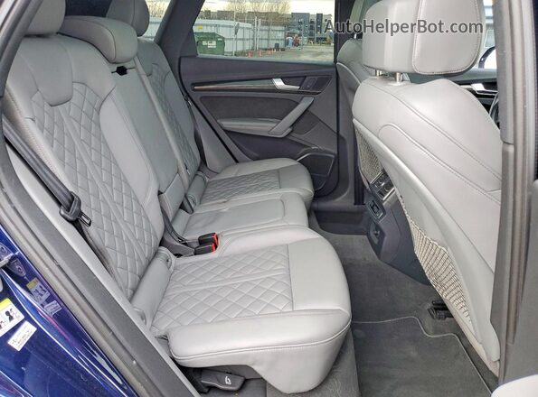 WA1A4AFYXJ2062727 2018 AUDI SQ5 Синий Вид задней части салона