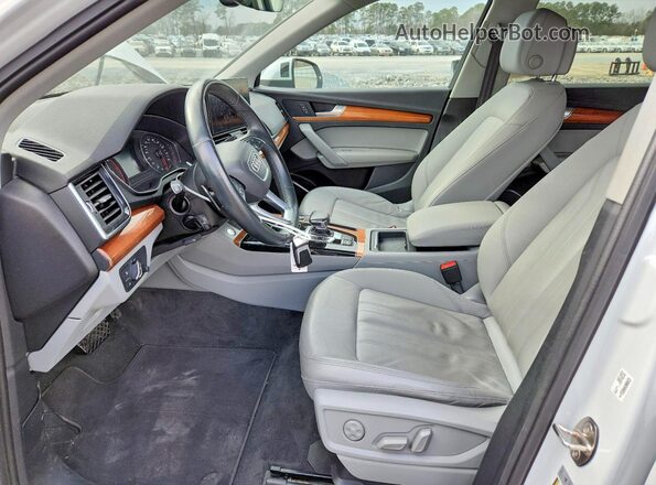 WA1AAAFY0M2093093 2021 AUDI Q5 White 