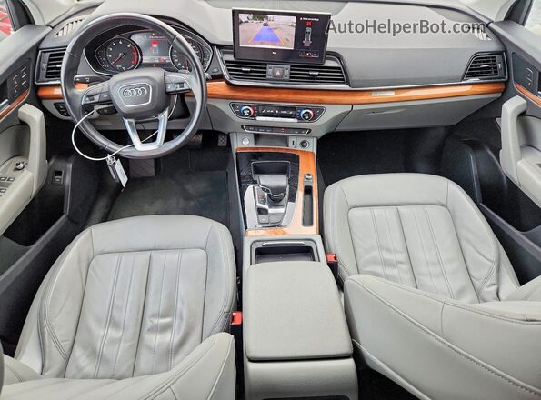 WA1AAAFY0M2093093 2021 AUDI Q5 White 