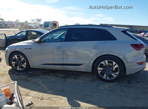 WA1AAAGE1MB018486 2021 AUDI E-TRON Gray Սալոնի 360 աստիճան տեսք