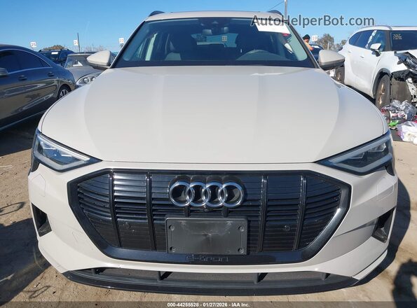 WA1AAAGE1MB018486 2021 AUDI E-TRON Gray Սարքավորումների վահանակի տեսք