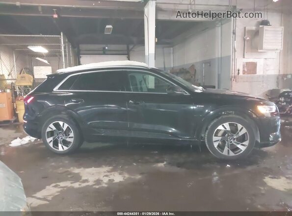 WA1AAAGE3PB004755 2023 AUDI E-TRON Черный Вид задней части салона