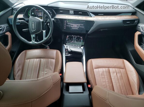 WA1AAAGE4NB006866 2022 AUDI E-TRON Черный Вид панели приборов