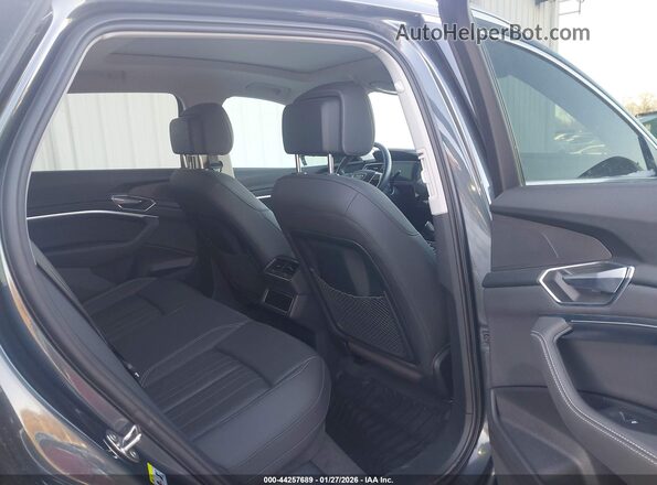 WA1AAAGE7MB011901 2021 AUDI E-TRON Black VIN კოდის სტიკერის ხედი