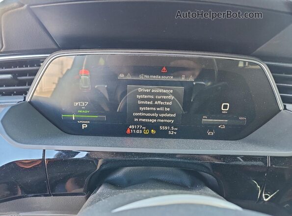 WA1AAAGE7NB027789 2022 AUDI E-TRON Black Вид щитка приладів