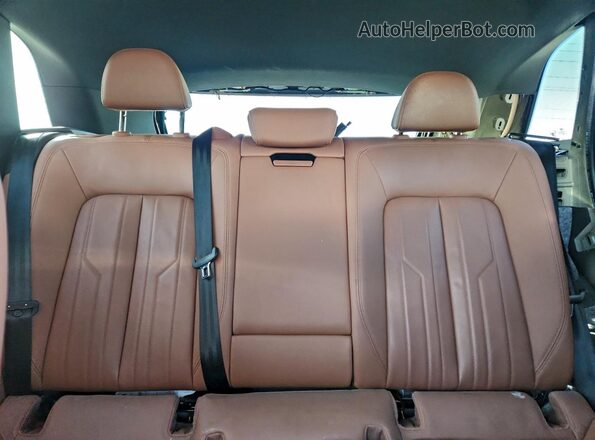 WA1AAAGE7NB027789 2022 AUDI E-TRON Black Вид задніх сидінь