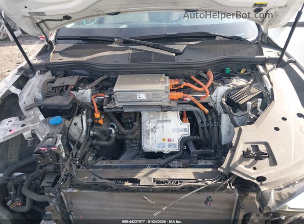 WA1AAAGE8MB000728 2021 AUDI E-TRON White 