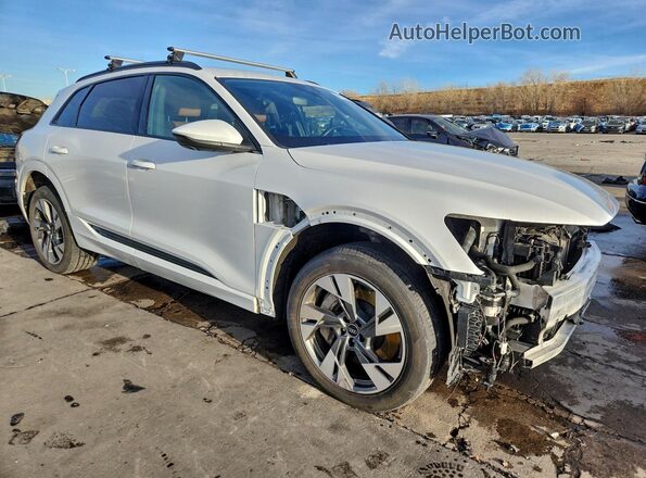 WA1AAAGEXMB021399 2021 AUDI E-TRON White Առջևի աջ