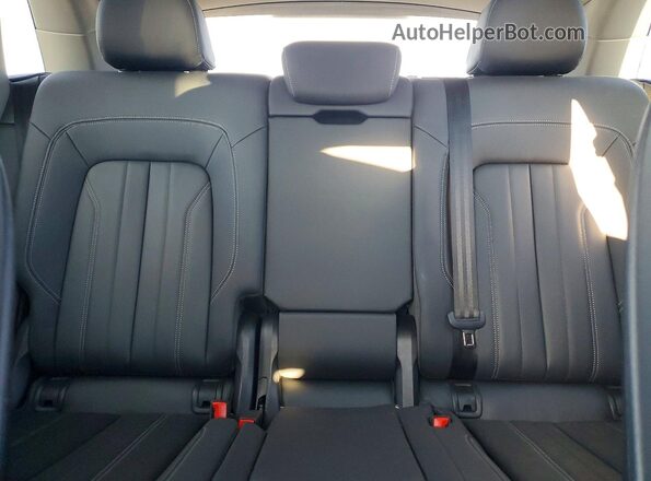 WA1ABAFY6S2027268 2025 AUDI Q5 Black Vista de los asientos traseros