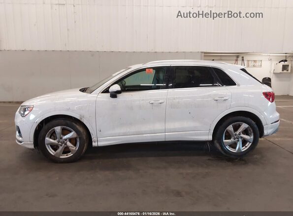 WA1AECF30L1054223 2020 AUDI Q3 White Widok wnętrza 360 stopni