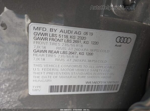 WA1AECF31K1067920 2019 AUDI Q3 Серый Вид подкапотного пространства