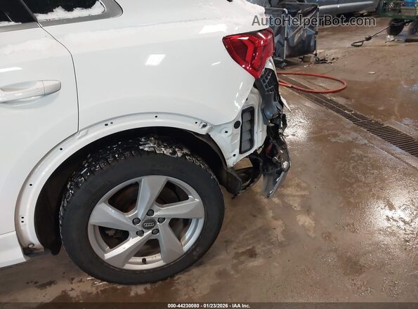 WA1AECF36K1068819 2019 AUDI Q3 White 
