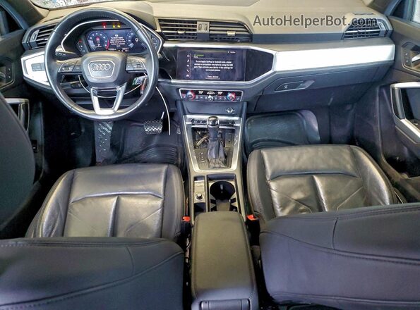WA1AECF37K1077836 2019 AUDI Q3 Gray Widok deski rozdzielczej
