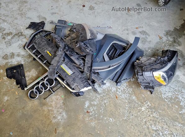 WA1AECF37K1077836 2019 AUDI Q3 Gray Widok naklejki z numerem VIN