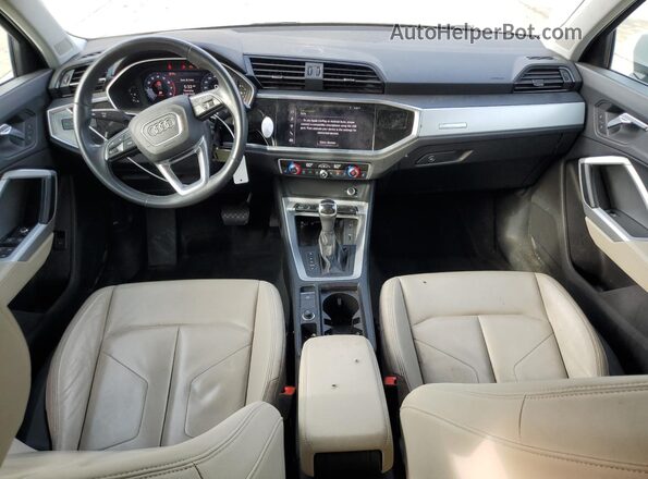WA1AUCF37M1101140 2021 AUDI Q3 Белый Вид панели приборов