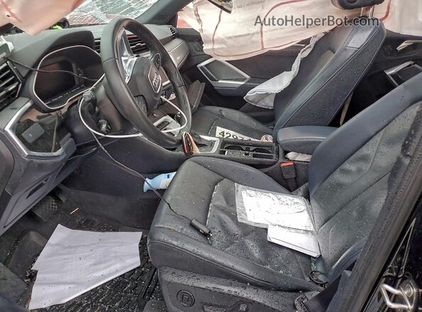 WA1AUCF37N1052653 2022 AUDI Q3 Black Widok wnętrza z przodu