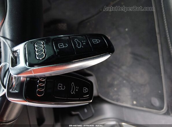 WA1AVAF18MD031209 2021 AUDI Q8 Purple 