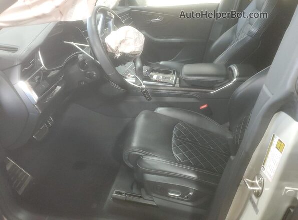 WA1AWBF12ND019626 2022 AUDI SQ8 Cream წინა სალონის ხედი