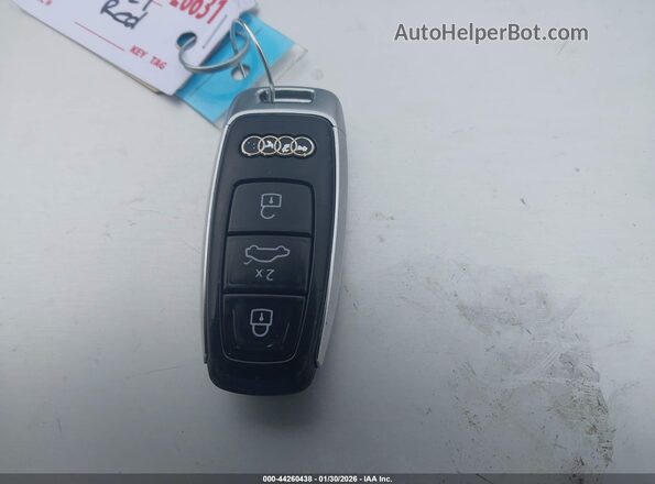WA1AWBF19MD018813 2021 AUDI SQ8 Красный Вид панели приборов