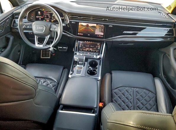 WA1AWBF79ND019210 2022 AUDI SQ7 Maroon Vista del salpicadero