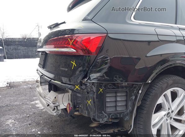 WA1AXBF70PD011951 2023 AUDI Q7 Black Front view