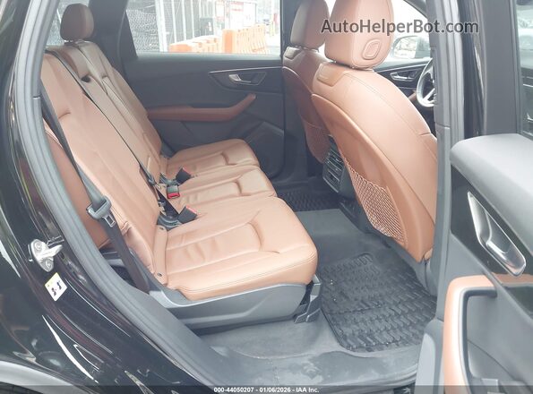 WA1AXBF70PD011951 2023 AUDI Q7 Black VIN sticker view
