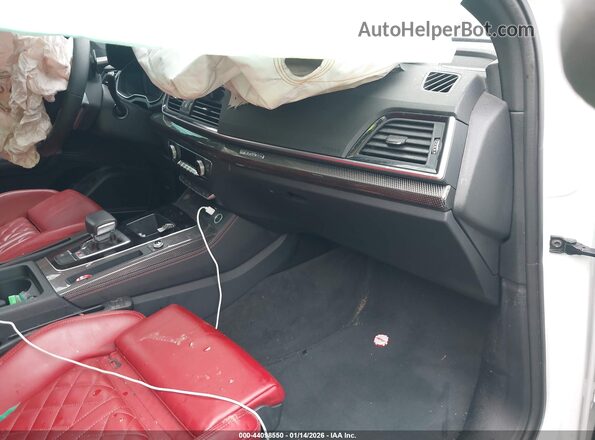 WA1B4AFY6R2119618 2024 AUDI SQ5 White Vista interior delantera