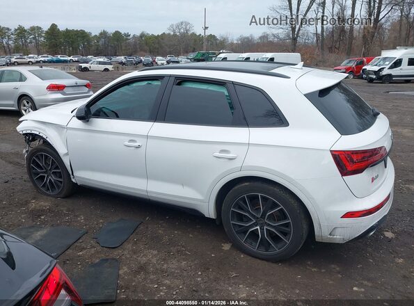 WA1B4AFY6R2119618 2024 AUDI SQ5 White Vista interior de 360 grados