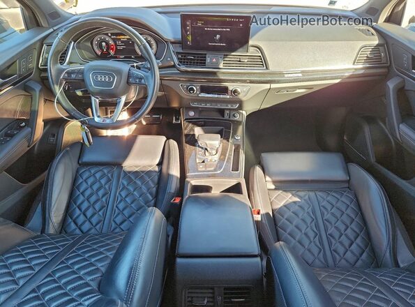WA1B4AFY8M2024180 2021 AUDI SQ5 Gray Widok deski rozdzielczej