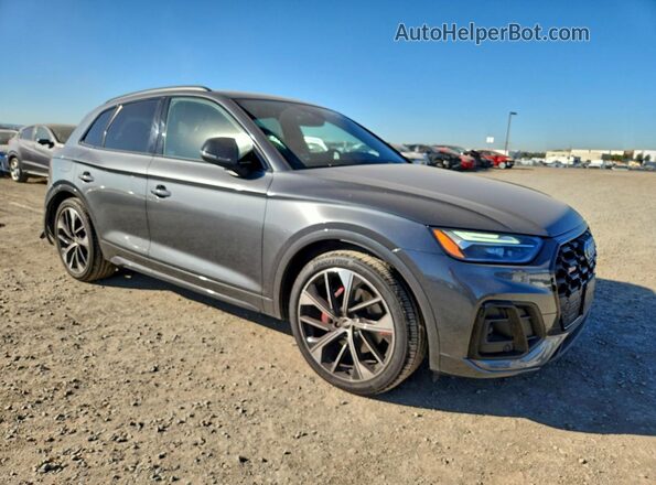 WA1B4AFY8M2024180 2021 AUDI SQ5 Gray Przód prawy