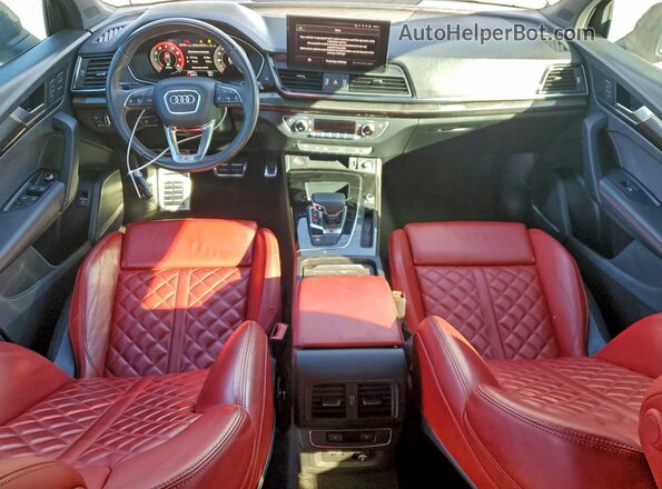 WA1B4AFY8M2034966 2021 AUDI SQ5 Gray Dashboard view