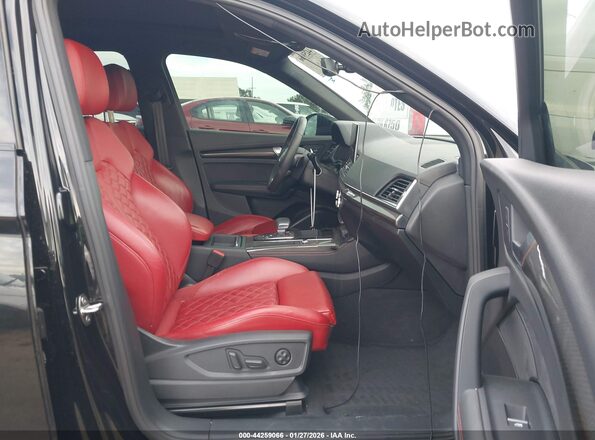 WA1B4AFY8N2028327 2022 AUDI SQ5 Black Widok wnętrza z przodu