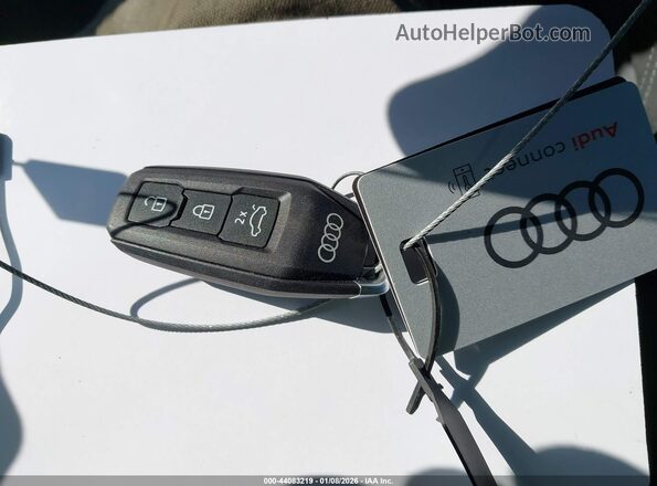 WA1B5AGU6S2066000 2025 AUDI ALL Синий Вид панели приборов