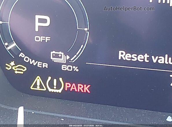 WA1B5BFZ1SP056576 2025 AUDI Q4 Gray 