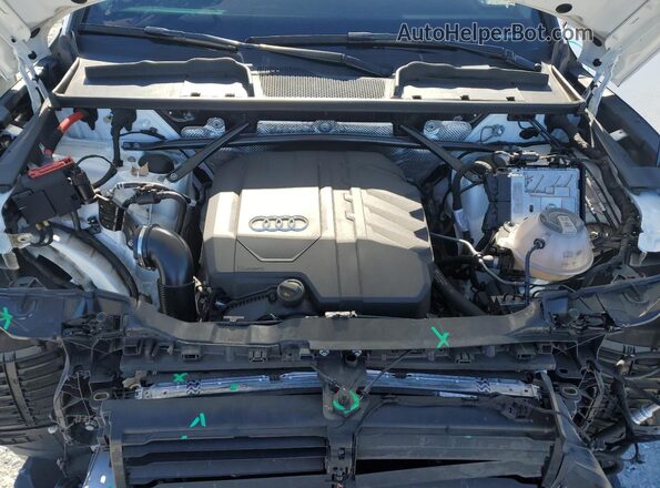 WA1BAAFY1M2131256 2021 AUDI Q5 White 