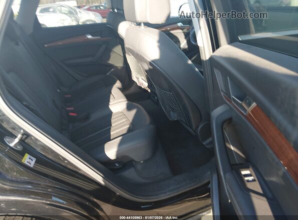 WA1BAAFY5M2015980 2021 AUDI Q5 Black VIN կոդի պիտակի տեսք