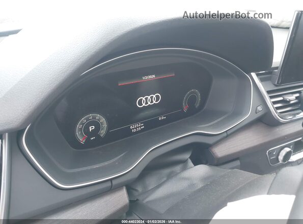 WA1BAAFY9M2037030 2021 AUDI Q5 Black 360 interior view