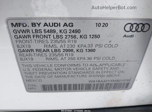 WA1BAAFYXM2019765 2021 AUDI Q5 White Engine compartment view