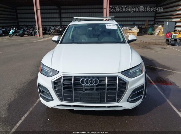 WA1BAAFYXM2019765 2021 AUDI Q5 White Instrument cluster view