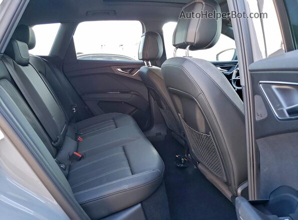WA1BCBFZ1PP004846 2023 AUDI Q4 Gray 