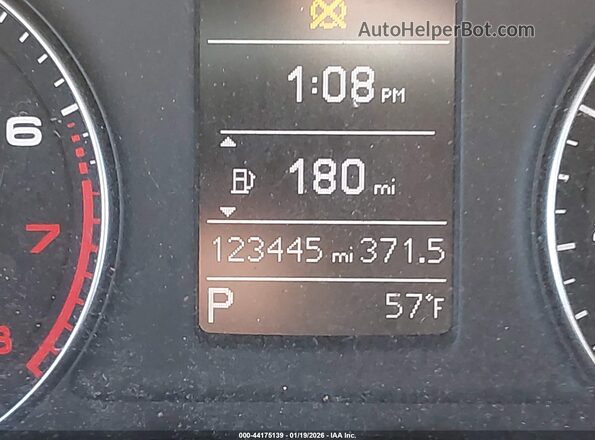 WA1BCCFS0JR011775 2018 AUDI Q3 Black 