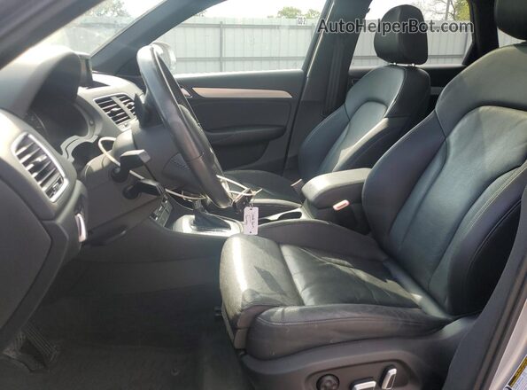 WA1BCCFSXJR008026 2018 AUDI Q3 Silver 
